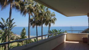  Front line beach luxury apartment in Heaven Beach  Эстепона